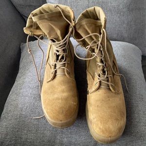 Vibram military tactical boots. VGUC. Size 8.5.